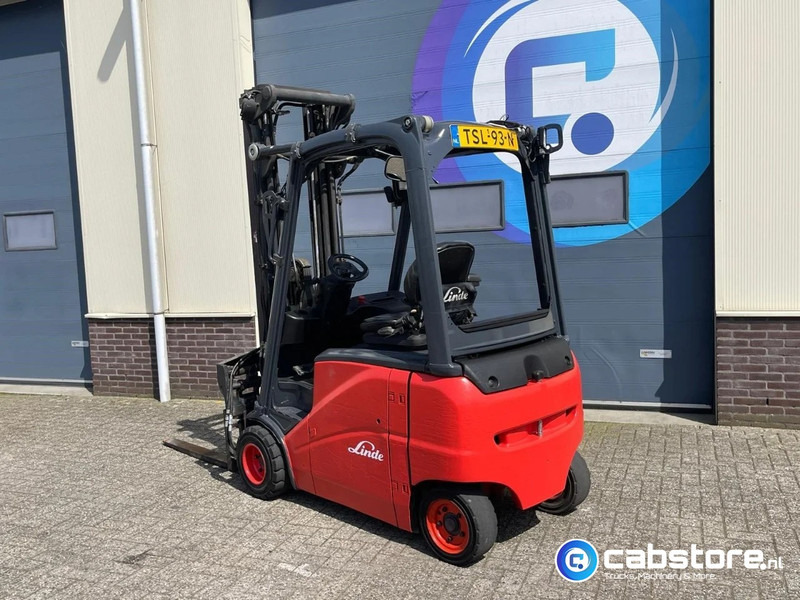 Linde E18PH-01 Elektrische hef truck - Electric Forklift - Year 2011- Side shift - Vorkverstelling - Kahveltõstuk: pilt 4 Linde E18PH-01 Elektrische hef truck - Electric Forklift - Year 2011- Side shift - Vorkverstelling - Kahveltõstuk: pilt 4