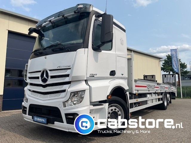 Mercedes-Benz ACTROS Mercedes Benz Actros 2642 6x2 Euro 6 oprijwagen - Bouwjaar 2012 - Volledig luchtgeveerd - Hydraulische rampen - Liftas - APK 11-2025 !! - Laadvermogen - Treilerveoauto: pilt 2 Mercedes-Benz ACTROS Mercedes Benz Actros 2642 6x2 Euro 6 oprijwagen - Bouwjaar 2012 - Volledig luchtgeveerd - Hydraulische rampen - Liftas - APK 11-2025 !! - Laadvermogen - Treilerveoauto: pilt 2