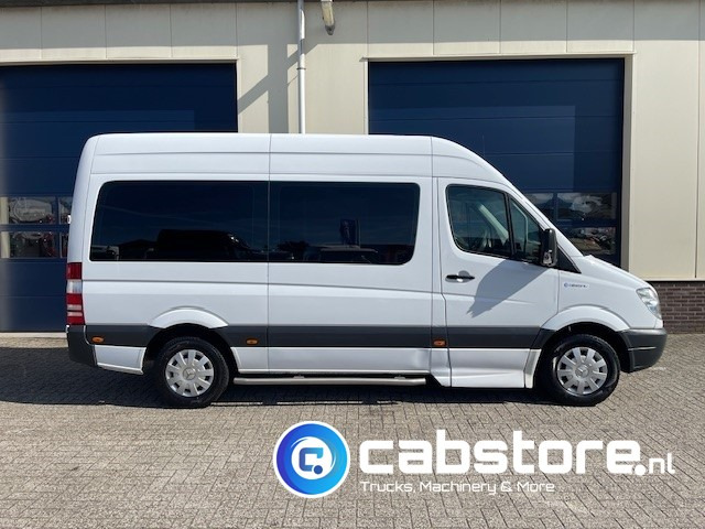Mercedes-Benz SPRINTER 211 CDI - L2/H2- Automatische versnellingsbak - 9 Persoons - Bouwjaar 2009 - APK tot 17-01-2026 ! - Side bars - Privacy glas - Airco - Väikebuss, Mikrobuss: pilt 5 Mercedes-Benz SPRINTER 211 CDI - L2/H2- Automatische versnellingsbak - 9 Persoons - Bouwjaar 2009 - APK tot 17-01-2026 ! - Side bars - Privacy glas - Airco - Väikebuss, Mikrobuss: pilt 5
