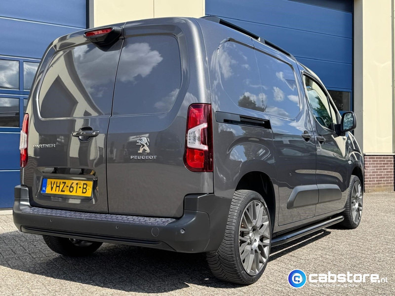 Peugeot Partner 1.5 Blue HDI Asphalt Euro 6 - Gesloten bestelwagen - Bouwjaar 2021 - Km 45.128 !! - Luxe uitvoering - Zeer mooi !! - Väike kaubik: pilt 4 Peugeot Partner 1.5 Blue HDI Asphalt Euro 6 - Gesloten bestelwagen - Bouwjaar 2021 - Km 45.128 !! - Luxe uitvoering - Zeer mooi !! - Väike kaubik: pilt 4
