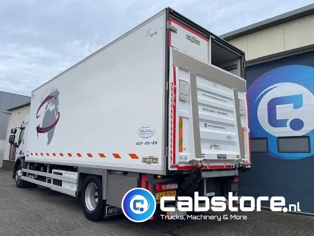 Renault D-19 Wide 4x2 Koelwagen D 19 Wide 4x2 Euro 6 Koelwagen - HANDGESCHAKELD - Kuhlkoffer - Frigo -Thermobox - Year 2015 - CHEREAU BOX - CARRIER Supra 850U - GOOD CONDITION - Külmutiga veoauto: pilt 3 Renault D-19 Wide 4x2 Koelwagen D 19 Wide 4x2 Euro 6 Koelwagen - HANDGESCHAKELD - Kuhlkoffer - Frigo -Thermobox - Year 2015 - CHEREAU BOX - CARRIER Supra 850U - GOOD CONDITION - Külmutiga veoauto: pilt 3