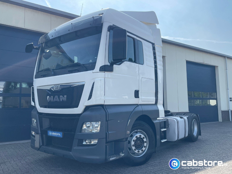 MAN TGX 18.440 4x2 BLS Euro 6 - XLX cabine - Bouwjaar 2014 - Smart Tacho - 2x Dieseltanks - Very good tyres - Sadulveok: pilt 2 MAN TGX 18.440 4x2 BLS Euro 6 - XLX cabine - Bouwjaar 2014 - Smart Tacho - 2x Dieseltanks - Very good tyres - Sadulveok: pilt 2