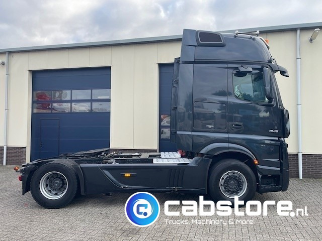 Mercedes-Benz ACTROS 1945 4x2 Euro 5 - Hydraulic unit - Bouwjaar 2013 - km 980.317 - Megaspace - Sadulveok: pilt 5 Mercedes-Benz ACTROS 1945 4x2 Euro 5 - Hydraulic unit - Bouwjaar 2013 - km 980.317 - Megaspace - Sadulveok: pilt 5