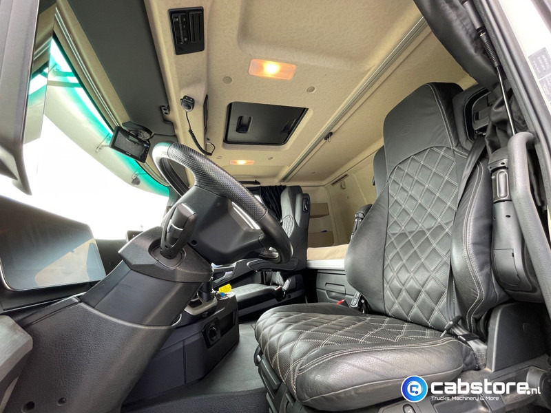 Sadulveok Mercedes-Benz Actros 3363 6x4 SLT Euro 6 3363 6x4 SLT Euro 6 - Zwaartransport - Heavy Load - Schwertransporte - 140 Ton - Year 2024 - Km 35.788 !! - Turbo Retarder Clutch - LIKE NEW !!: pilt 18