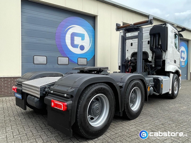Mercedes-Benz Actros 3363 6x4 SLT Euro 6 3363 6x4 SLT Euro 6 - Zwaartransport - Heavy Load - Schwertransporte - 140 Ton - Year 2024 - Km 35.788 !! - Turbo Retarder Clutch - LIKE NEW !! - Sadulveok: pilt 4 Mercedes-Benz Actros 3363 6x4 SLT Euro 6 3363 6x4 SLT Euro 6 - Zwaartransport - Heavy Load - Schwertransporte - 140 Ton - Year 2024 - Km 35.788 !! - Turbo Retarder Clutch - LIKE NEW !! - Sadulveok: pilt 4