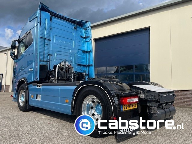 Volvo FH 460 4x2 Tractor Euro 6 (E) - Showtruck - Bouwjaar 2023 - Km 324.389 - Vloeistof pomp/PTO - VEB+ - Zeer goede conditie !! - Sadulveok: pilt 3 Volvo FH 460 4x2 Tractor Euro 6 (E) - Showtruck - Bouwjaar 2023 - Km 324.389 - Vloeistof pomp/PTO - VEB+ - Zeer goede conditie !! - Sadulveok: pilt 3