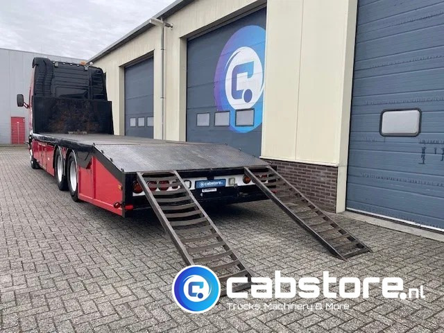 Volvo FH 12.460 6x2R Euro 3 - Oprijwagen - Machinetransporter - Year 2002 - APK tot 11-2025 - MANUAL - NL Truck - Treilerveoauto: pilt 4 Volvo FH 12.460 6x2R Euro 3 - Oprijwagen - Machinetransporter - Year 2002 - APK tot 11-2025 - MANUAL - NL Truck - Treilerveoauto: pilt 4