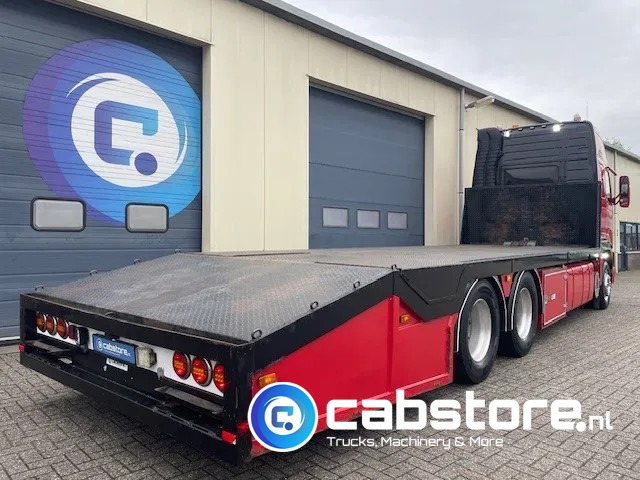 Volvo FH 12.460 6x2R Euro 3 - Oprijwagen - Machinetransporter - Year 2002 - APK tot 11-2025 - MANUAL - NL Truck - Treilerveoauto: pilt 5 Volvo FH 12.460 6x2R Euro 3 - Oprijwagen - Machinetransporter - Year 2002 - APK tot 11-2025 - MANUAL - NL Truck - Treilerveoauto: pilt 5