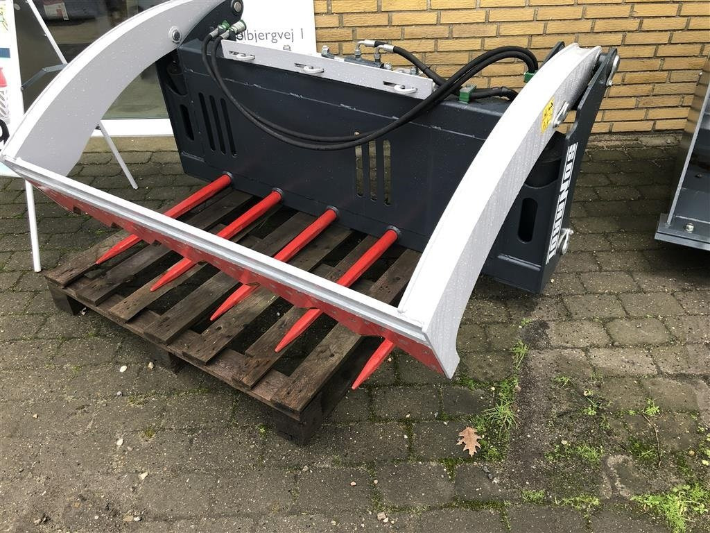 Sonarol Balleskære RB SNR 1600 - Esilaadur traktorile: pilt 3 Sonarol Balleskære RB SNR 1600 - Esilaadur traktorile: pilt 3