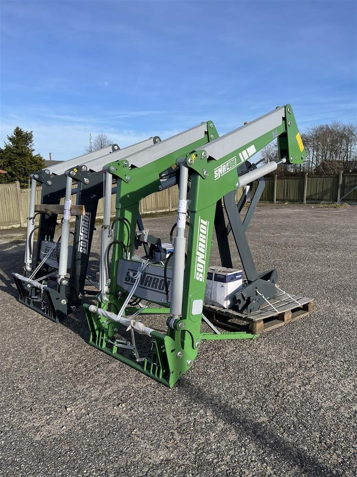 Sonarol LC SNR 400 - Esilaadur traktorile: pilt 1 Sonarol LC SNR 400 - Esilaadur traktorile: pilt 1
