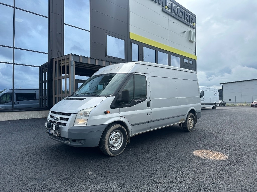 Ford Transit T350 4X4 huoltohyllyt - Kaubik: pilt 1 Ford Transit T350 4X4 huoltohyllyt - Kaubik: pilt 1