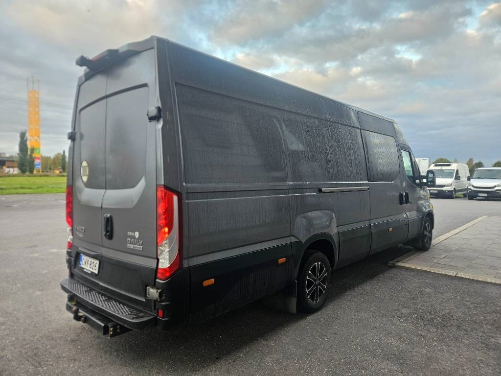 Iveco Daily 35S21A8 5hlö retkis - Kaubik: pilt 3 Iveco Daily 35S21A8 5hlö retkis - Kaubik: pilt 3