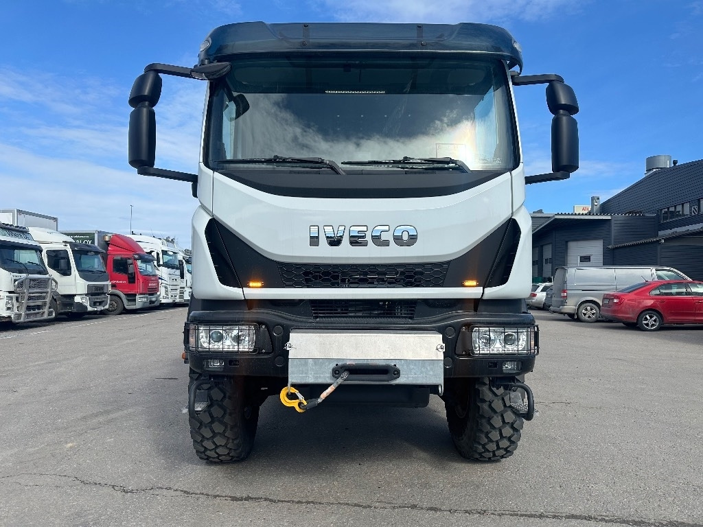 Iveco Eurocargo ML150E28 4x4 sähkölaitos varustein - Kraanaga veoauto: pilt 2 Iveco Eurocargo ML150E28 4x4 sähkölaitos varustein - Kraanaga veoauto: pilt 2