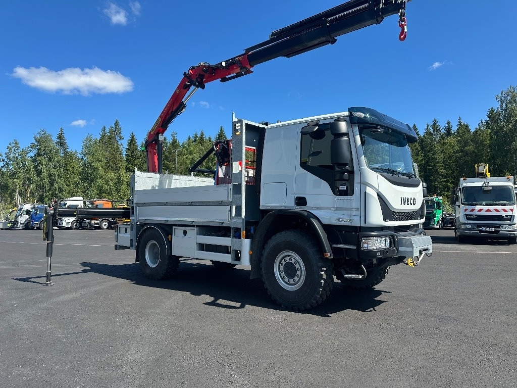 Iveco Eurocargo ML150E28 4x4 sähkölaitos varustein - Kraanaga veoauto: pilt 2 Iveco Eurocargo ML150E28 4x4 sähkölaitos varustein - Kraanaga veoauto: pilt 2