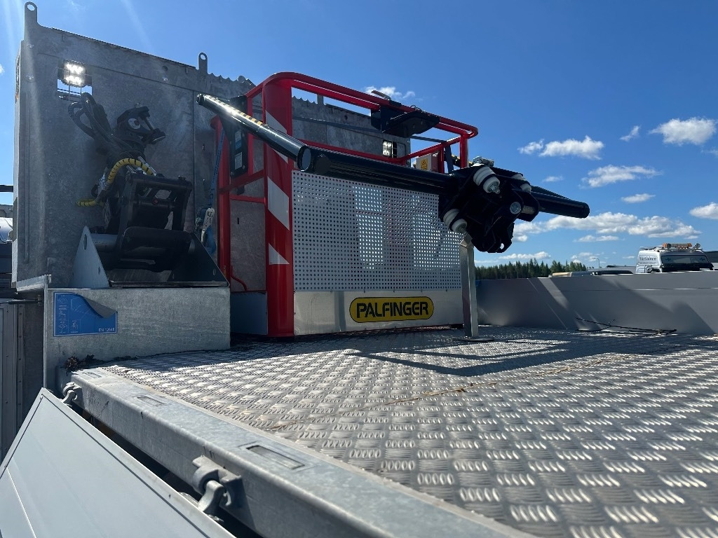 Uus Kraanaga veoauto Iveco Eurocargo ML150E28 4x4 sähkölaitos varustein: pilt 15