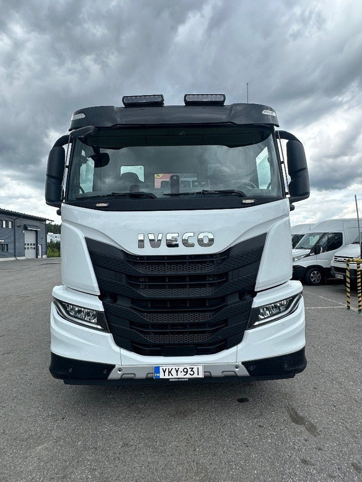 Iveco S-Way AD 260S48 - Kraanaga veoauto: pilt 2 Iveco S-Way AD 260S48 - Kraanaga veoauto: pilt 2