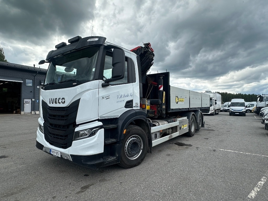 Iveco S-Way AD 260S48 - Kraanaga veoauto: pilt 1 Iveco S-Way AD 260S48 - Kraanaga veoauto: pilt 1