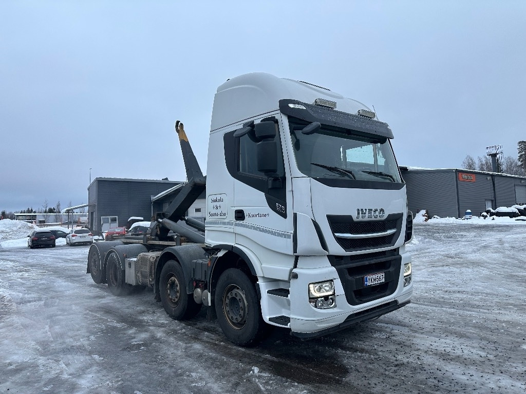 Iveco X-Way 560 8x2 - Konkstõstukiga veoauto: pilt 2 Iveco X-Way 560 8x2 - Konkstõstukiga veoauto: pilt 2