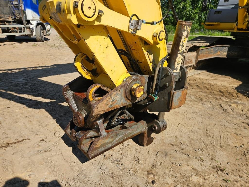 New Holland E 385 B - Lintekskavaator: pilt 5 New Holland E 385 B - Lintekskavaator: pilt 5