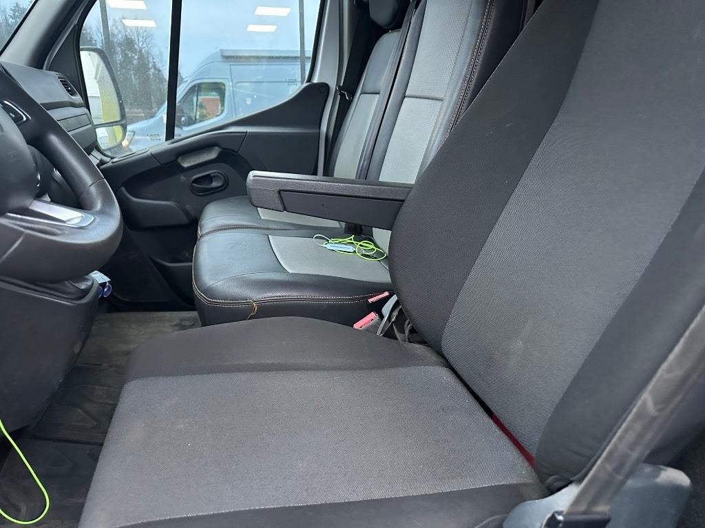 Kaubik Renault Master Huoltoauto: pilt 18