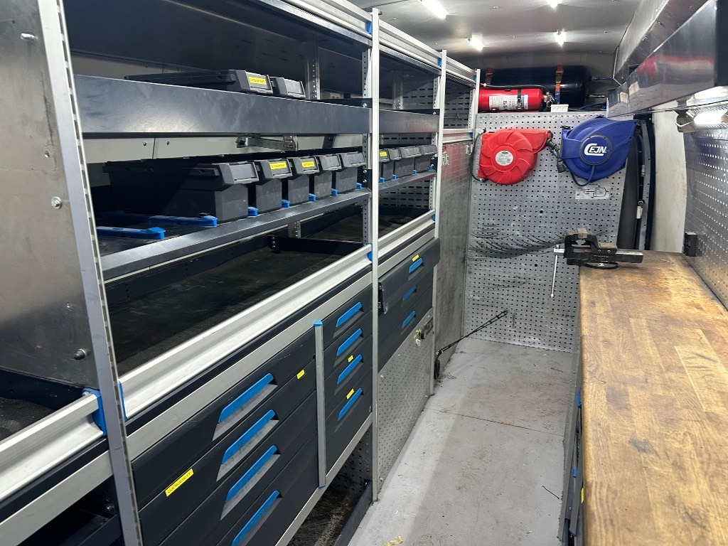 Kaubik Renault Master Huoltoauto: pilt 10