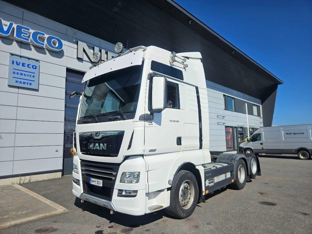 MAN TGX 580 6x2 - Sadulveok: pilt 1 MAN TGX 580 6x2 - Sadulveok: pilt 1