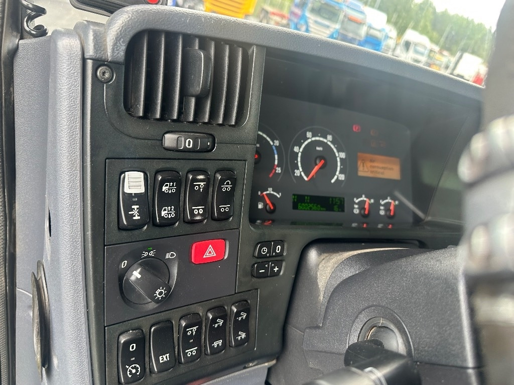 Konkstõstukiga veoauto Scania P420 6x2*4: pilt 11