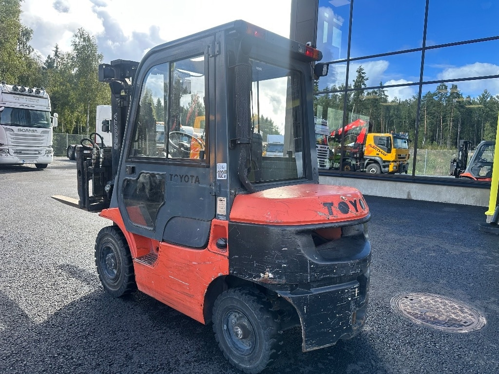 Toyota 02-7 FDF 25 - Diiseltõstuk: pilt 4 Toyota 02-7 FDF 25 - Diiseltõstuk: pilt 4