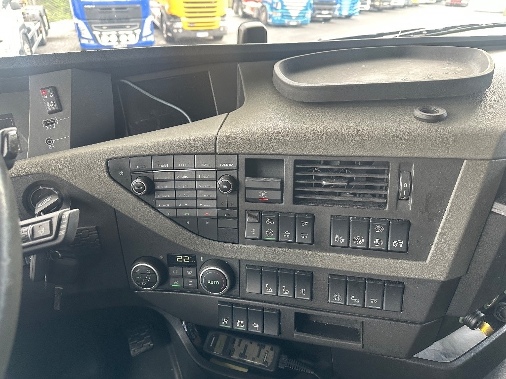 Kabiinišassiiga veoauto Volvo FH13 540 6x2*4: pilt 15