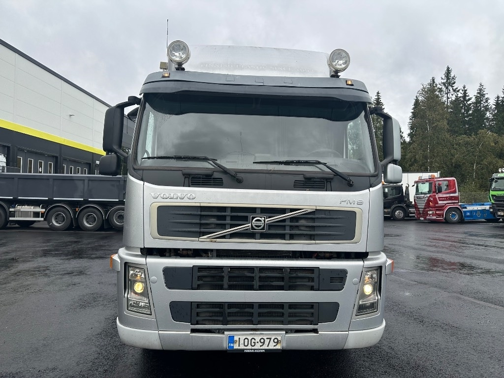 Volvo FM9 300 4x2 - Kasti veoauto: pilt 2 Volvo FM9 300 4x2 - Kasti veoauto: pilt 2