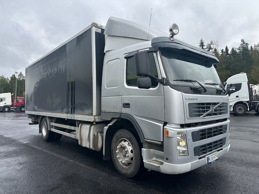 Volvo FM9 300 4x2 - Kasti veoauto: pilt 3 Volvo FM9 300 4x2 - Kasti veoauto: pilt 3