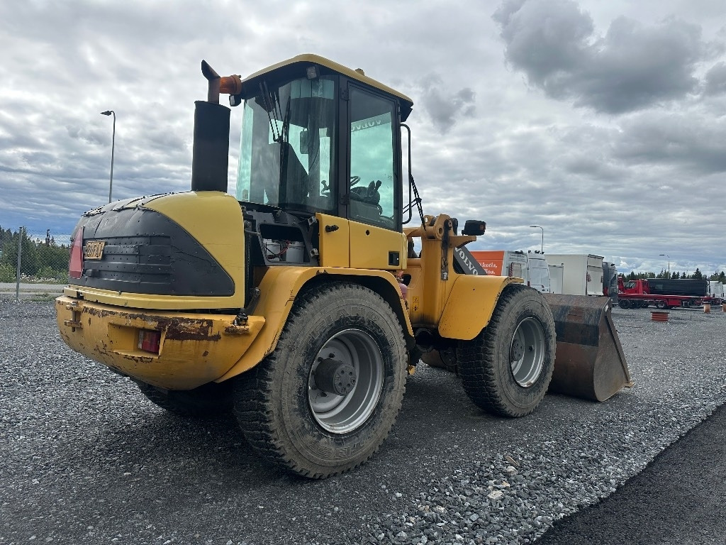 Volvo L45B 4X4 /245 - Rataslaadur: pilt 3 Volvo L45B 4X4 /245 - Rataslaadur: pilt 3