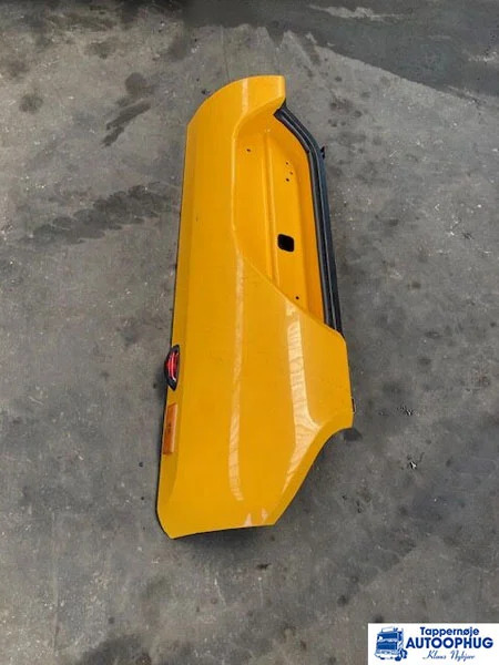 MAN 36.73203-5059 – MAN Back corner - Pealisehitus ja välispind - Veoauto: pilt 1 MAN 36.73203-5059 – MAN Back corner - Pealisehitus ja välispind - Veoauto: pilt 1