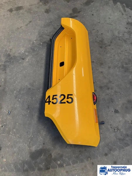 MAN 36.73203-5062 – MAN Back corner - Pealisehitus ja välispind - Veoauto: pilt 1 MAN 36.73203-5062 – MAN Back corner - Pealisehitus ja välispind - Veoauto: pilt 1