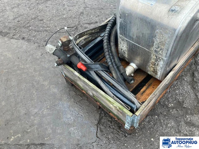 MAN hydraulikanlæg 250 liter - Hüdrauliline paak - Veoauto: pilt 3 MAN hydraulikanlæg 250 liter - Hüdrauliline paak - Veoauto: pilt 3
