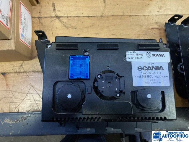 Scania ECU GMS P/N: 2148226 / 2559113 - Mootori juhtimisseade - Veoauto: pilt 4 Scania ECU GMS P/N: 2148226 / 2559113 - Mootori juhtimisseade - Veoauto: pilt 4