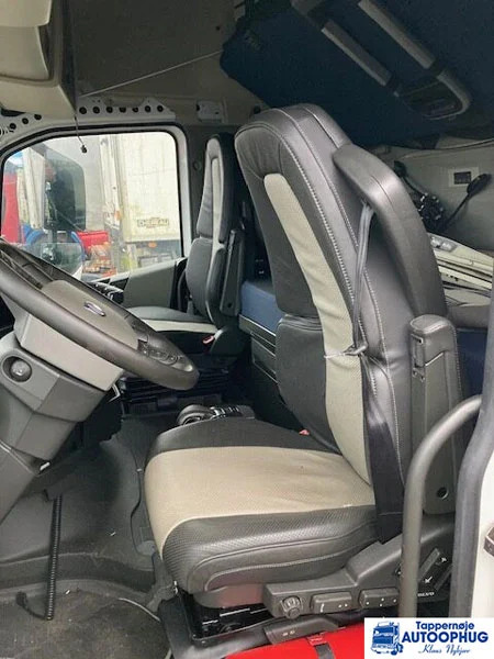 Volvo 23766428 – Volvo leather seat - Kabiin ja interjöör - Veoauto: pilt 1 Volvo 23766428 – Volvo leather seat - Kabiin ja interjöör - Veoauto: pilt 1