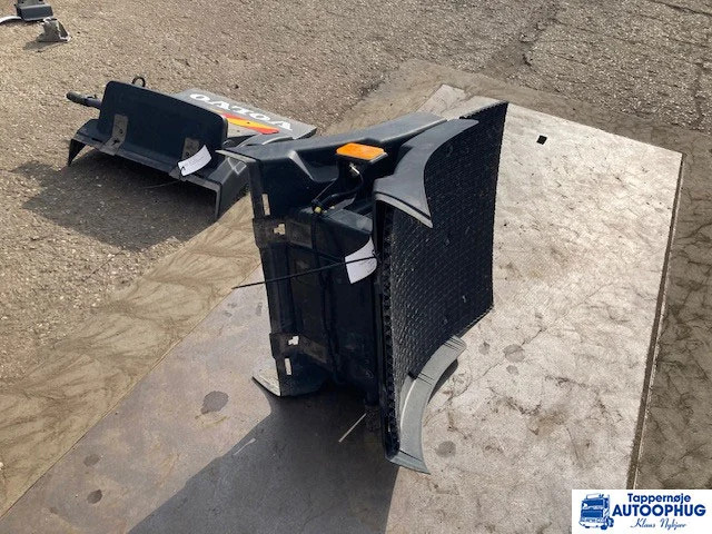 Volvo FH / FM Bagskærme - Pealisehitus ja välispind - Veoauto: pilt 1 Volvo FH / FM Bagskærme - Pealisehitus ja välispind - Veoauto: pilt 1