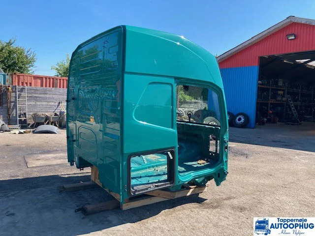 Volvo FH4 førerhus / cabine / CAP HI 215 - Pealisehitus ja välispind - Veoauto: pilt 4 Volvo FH4 førerhus / cabine / CAP HI 215 - Pealisehitus ja välispind - Veoauto: pilt 4