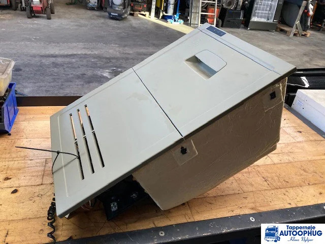 Volvo refrigerator – køleskab – Volvo 82174077 - Kabiin ja interjöör - Veoauto: pilt 1 Volvo refrigerator – køleskab – Volvo 82174077 - Kabiin ja interjöör - Veoauto: pilt 1