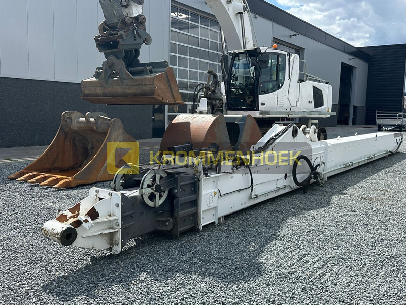 Liebherr R 946 LC Cosben 27 Meter Telescooparm liising Liebherr R 946 LC Cosben 27 Meter Telescooparm: pilt 18