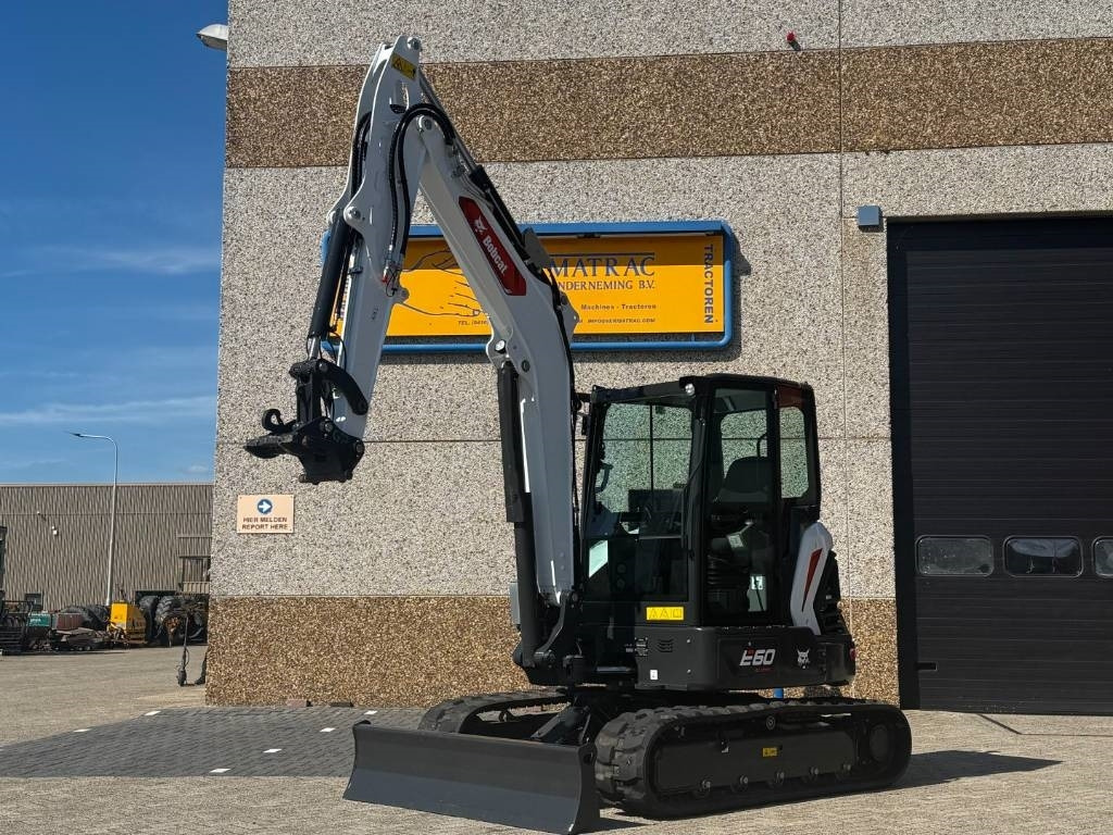 Bobcat E60 R2, 2024, 54 hours!! - Miniekskavaator: pilt 2 Bobcat E60 R2, 2024, 54 hours!! - Miniekskavaator: pilt 2