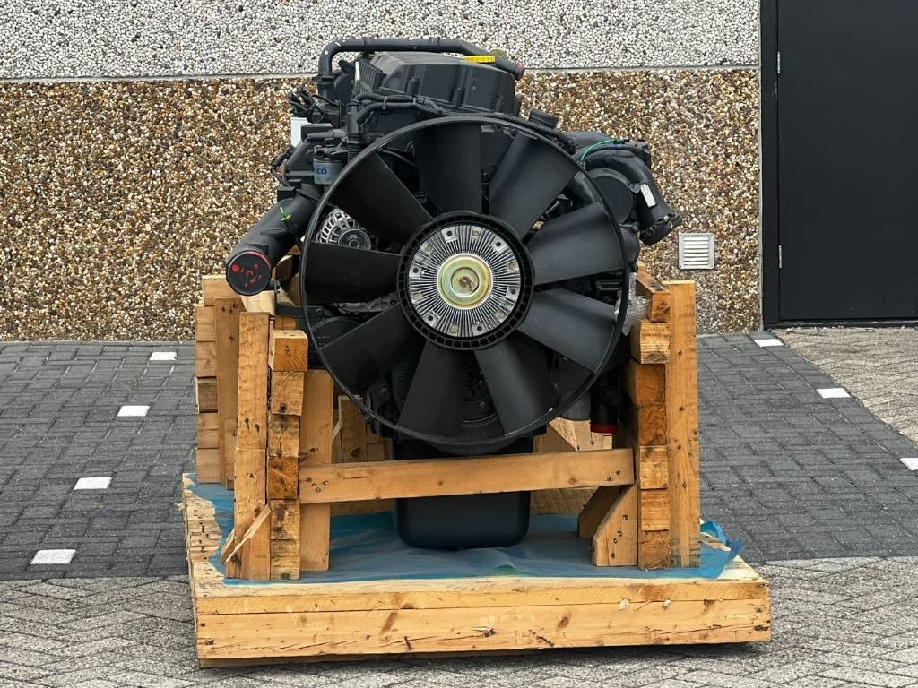 CNH Engine - FPT Cursor 13 - F3BE9681C - Mootor - Põllutööseade: pilt 3 CNH Engine - FPT Cursor 13 - F3BE9681C - Mootor - Põllutööseade: pilt 3