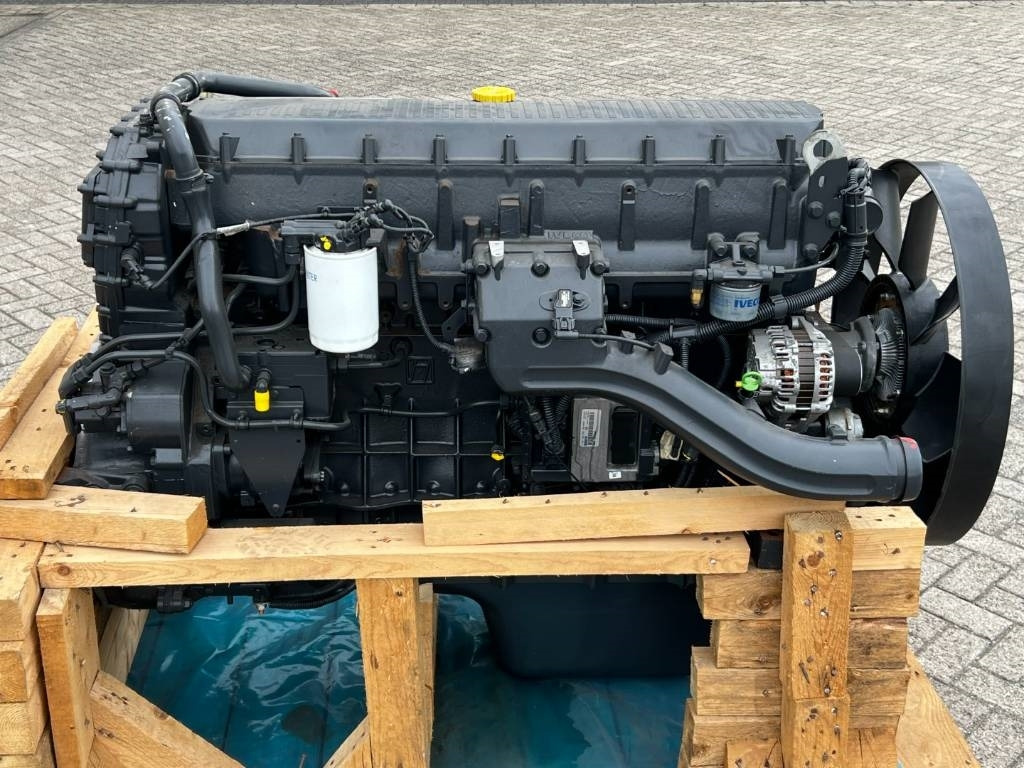 CNH Engine - FPT Cursor 13 - F3BE9681C - Mootor - Põllutööseade: pilt 4 CNH Engine - FPT Cursor 13 - F3BE9681C - Mootor - Põllutööseade: pilt 4