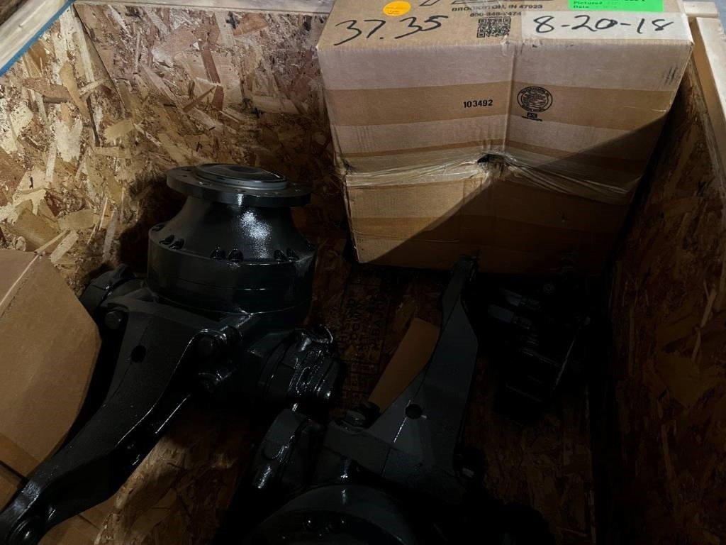 CNH Hydraulic drive - CNH - MG18 - Raam/ Konstruktsioon - Põllutööseade: pilt 4 CNH Hydraulic drive - CNH - MG18 - Raam/ Konstruktsioon - Põllutööseade: pilt 4