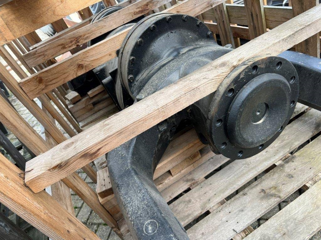 Case IH Case IH Front axle Steiger 470 Quadtrac, Steiger 5 - Esitelg - Traktor: pilt 1 Case IH Case IH Front axle Steiger 470 Quadtrac, Steiger 5 - Esitelg - Traktor: pilt 1