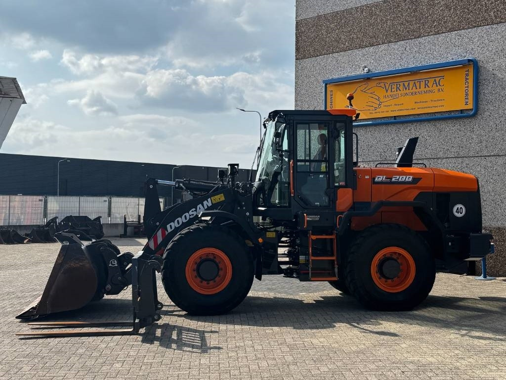 Doosan DEVELON / DOOSAN DL200-7, central lubrication, 202 - Kompaktlaadur: pilt 3 Doosan DEVELON / DOOSAN DL200-7, central lubrication, 202 - Kompaktlaadur: pilt 3