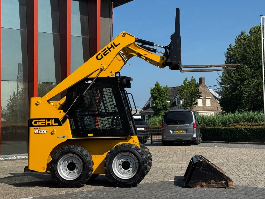 Gehl R135 / Manitou 1350R Skid Steer, 2022 - Kompaktlaadur: pilt 5 Gehl R135 / Manitou 1350R Skid Steer, 2022 - Kompaktlaadur: pilt 5