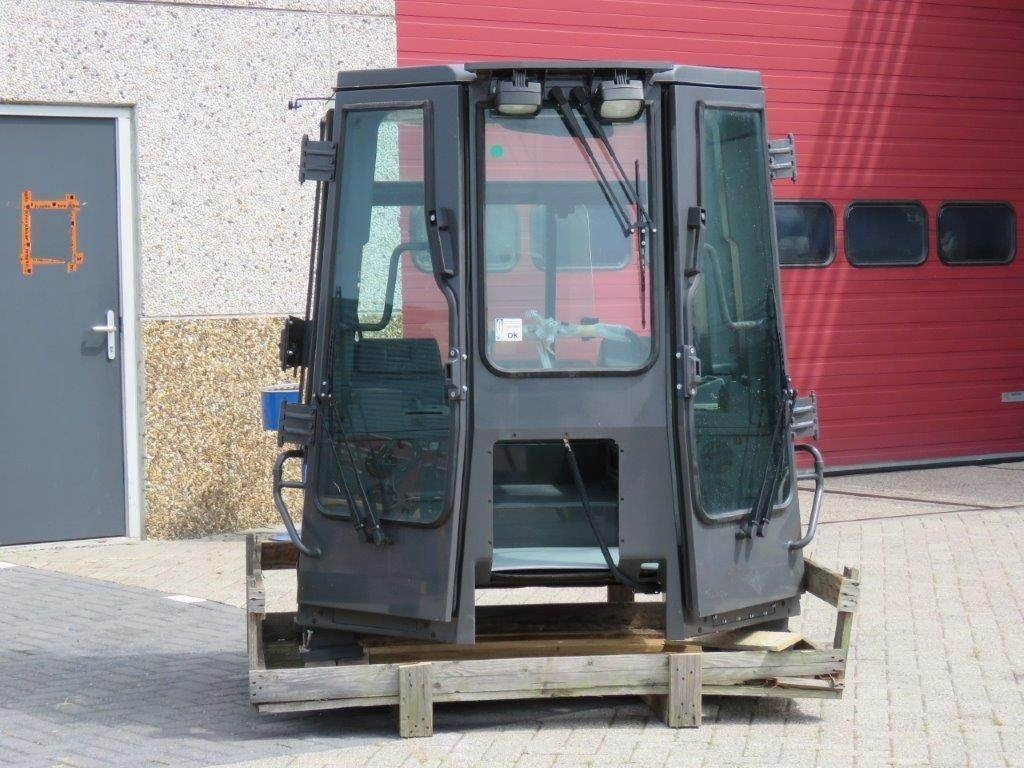 New Holland CE - Kabiin - Ehitusmasinad: pilt 5 New Holland CE - Kabiin - Ehitusmasinad: pilt 5