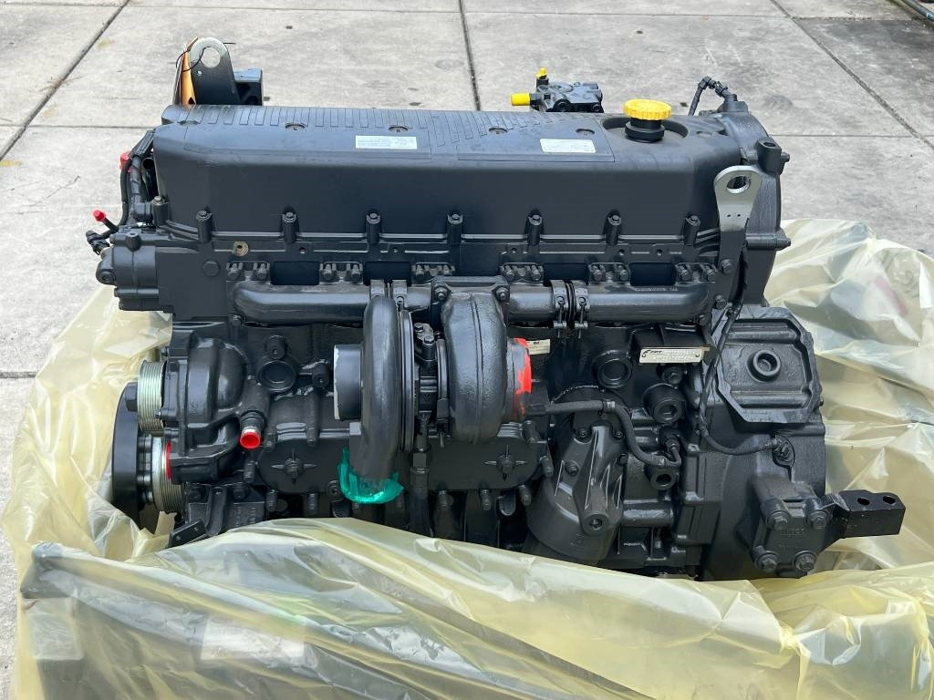 New Holland Engine - FPT Cursor 9 - F2CE9684A - Mootor - Põllutööseade: pilt 4 New Holland Engine - FPT Cursor 9 - F2CE9684A - Mootor - Põllutööseade: pilt 4